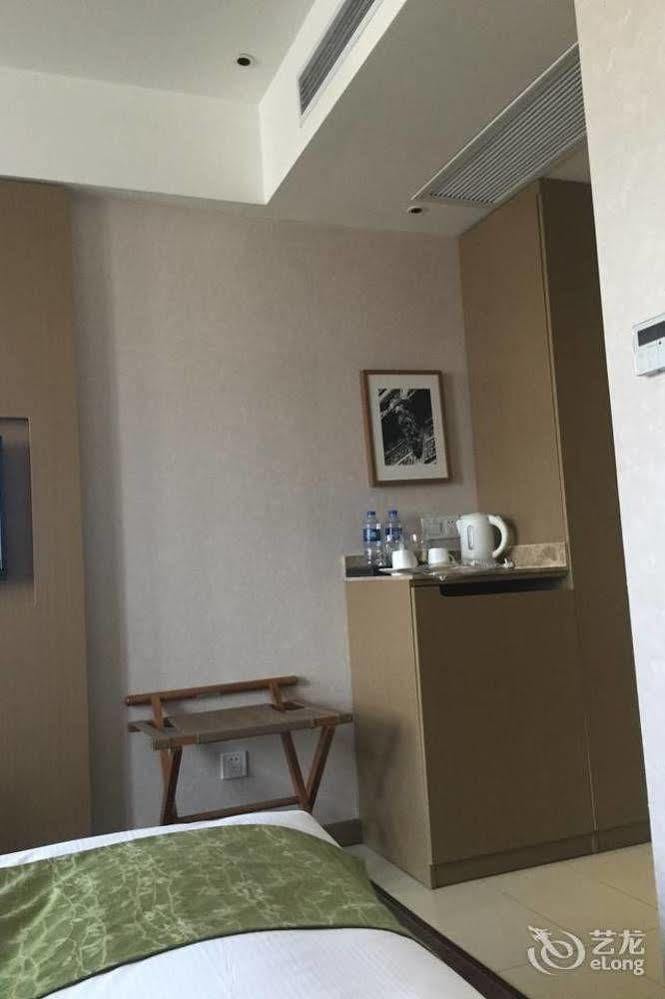 Heyi Hotel Hefei Changjiang Middle Road Exterior photo